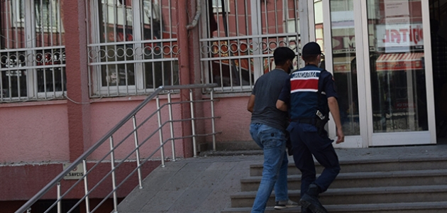 Konya’da 24 ruhsatsız tabancayla yakalanan 2 şüpheli tutuklandı