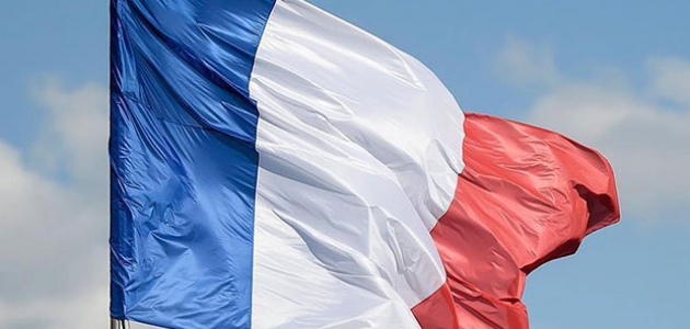 Fransa’da bütçe açığının bu yıl 195,2 milyar avroya ulaşması bekleniyor