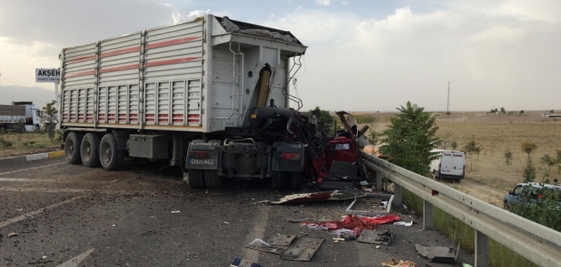 Konya’da feci kaza! İki tır çarpıştı: 1 ölü