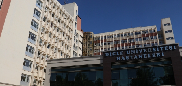 Kovid-19 aşı denemelerine Dicle Üniversitesinde başlandı