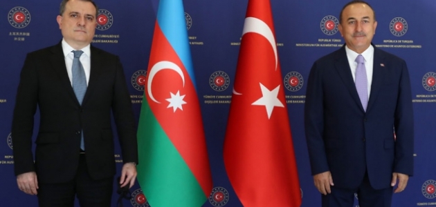 Bakan Çavuşoğlu, Azerbaycan Dışişleri Bakanı Bayramov ile ateşkesi görüştü