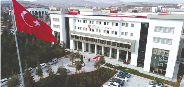 KTÜN’de yazılım mühendisliği bölümü açıldı