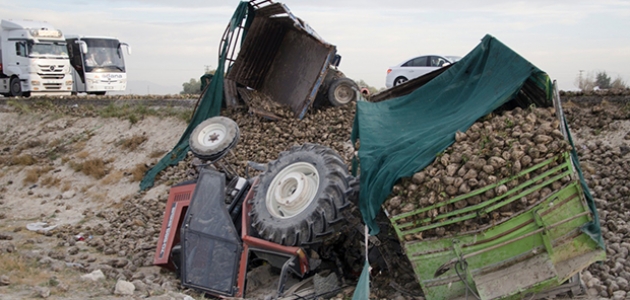Konya’da tır pancar yüklü traktöre arkadan çarptı: 3 yaralı