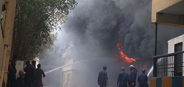 Pakistan’da medresede patlama: 7 ölü