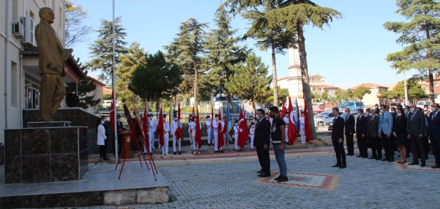 Yunak’ta 29 Ekim Cumhuriyet Bayramı kutlamaları