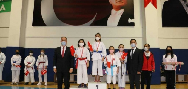 Konya’da 29 Ekim Cumhuriyet Bayramı Karate İl Şampiyonası tamamlandı