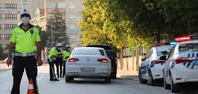Konya’da trafik kurallarına uymayan sürücülere ceza yağdı