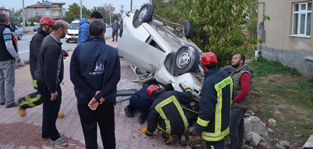 Konya’da traktörle otomobil çarpıştı: 2 yaralı