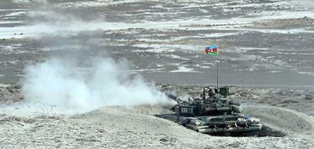 Azerbaycan ordusu, Ermenistan’ın tank ve toplarını imha etti