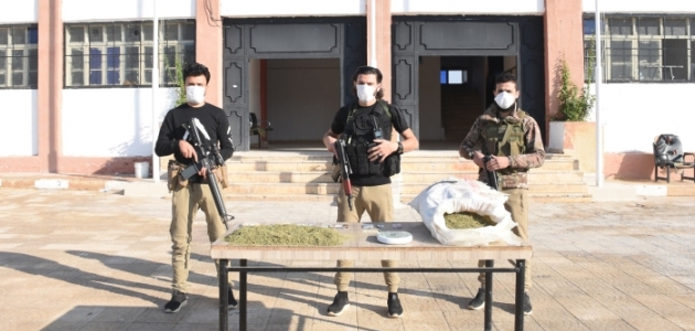 Barış Pınarı Bölgesi’nde terör örgütü YPG/PKK’nın uyuşturucu ağına darbe