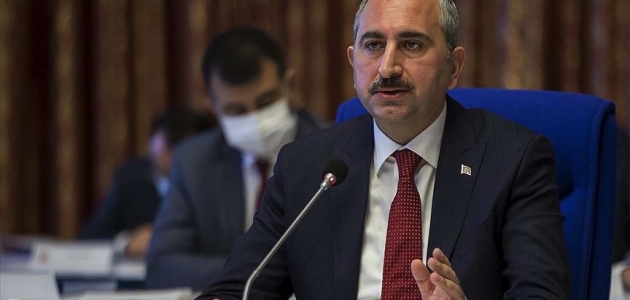 Adalet Bakanı Gül: Yargı dosyaya, vicdanına, hukuka, Anayasa’ya bakar