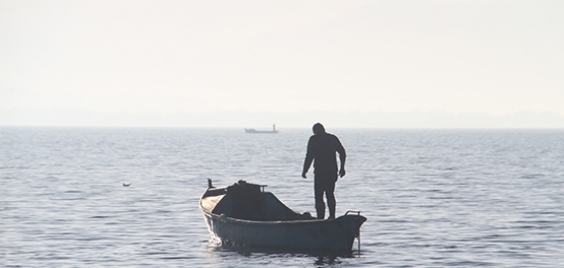 Ağları boş kalan Beyşehirli balıkçılar zor günler yaşıyor