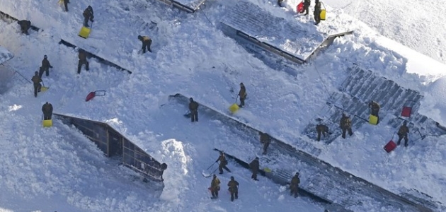 Japonya’da yoğun kar yağışı nedeniyle ölü sayısı 29’a çıktı
