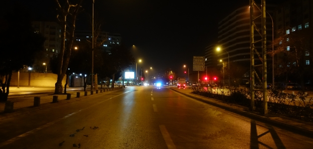 Konya'da sokağa çıkma kısıtlaması sessizliği 