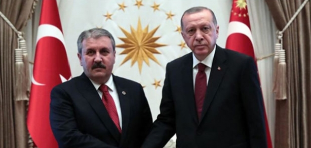  Cumhurbaşkanı Erdoğan, BBP Genel Başkanı Destici'yi kabul etti 