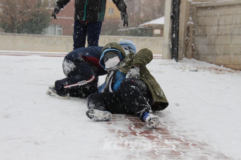 Konya’da kar yağışı etkili oluyor