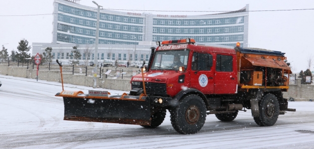 Beyşehir Belediyesi kar yağışına karşı teyakkuzda