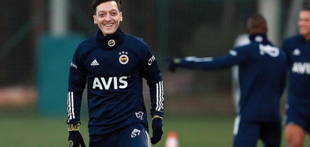Fenerbahçe Mesut Özil'in maliyetini açıkladı 