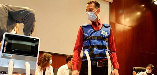 'Göğüs duvarı fizyoterapi cihazı' Kovid-19 hastalarına nefes oldu  