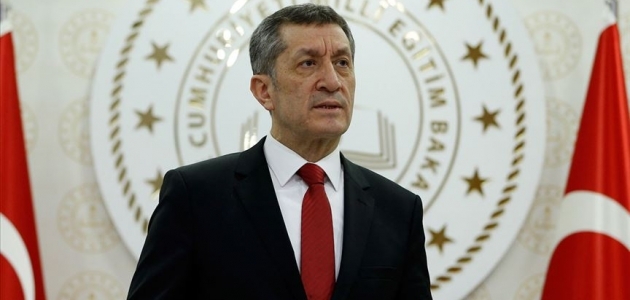 Bakan Selçuk'tan 15 Şubat'ta yüz yüze eğitime başlayacak köy okulları paylaşımı