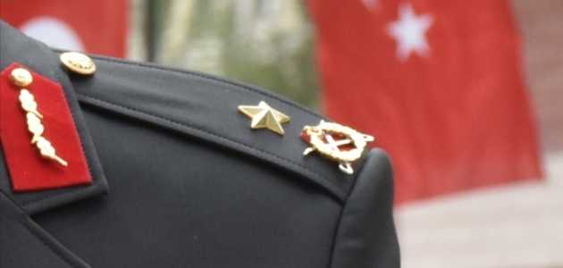 Emekli tuğgeneral rütbesini FETÖ elebaşının taktığını itiraf etti