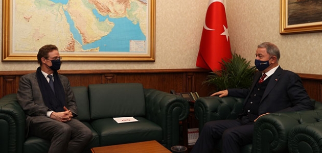  Bakan Akar, AB Türkiye Delegasyonu Başkanı Meyer-Landrut'u kabul etti