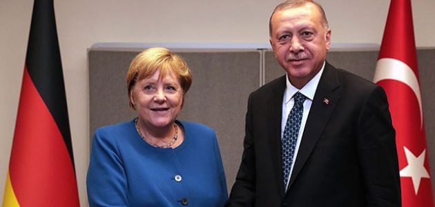  Cumhurbaşkanı Erdoğan, Angela Merkel ile görüştü  