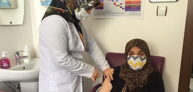 Konya’da aşılama aralıksız sürüyor: 170 bin kişi aşılandı