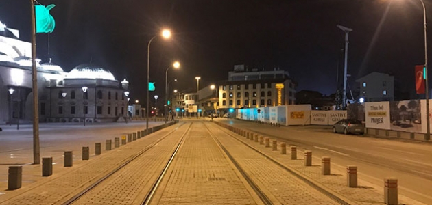  Konya'da sokağa çıkma kısıtlaması sessizliği 