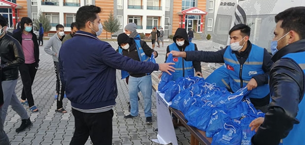 İki Doğu İki Batı, şivlilik geleneğini dünyaya tanıtıyor