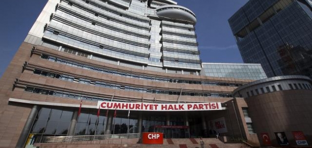 CHP’de istifalar sürüyor