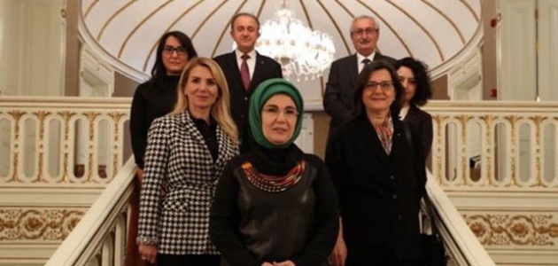 Η Πρώτη Κυρία Ερντογάν συναντήθηκε με την αντιπροσωπεία του Ιδρύματος ΤΕΜΑ