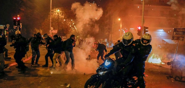 Atina'da polis şiddeti protestosu: 1 yaralı, 5 gözaltı