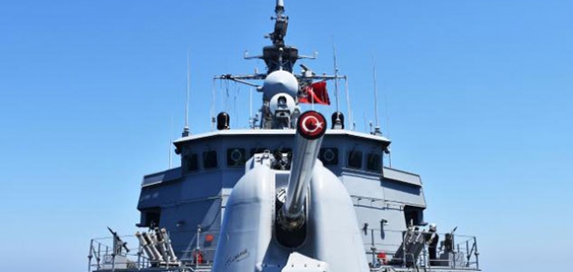 Yunanistan’da Türk donanması paniği