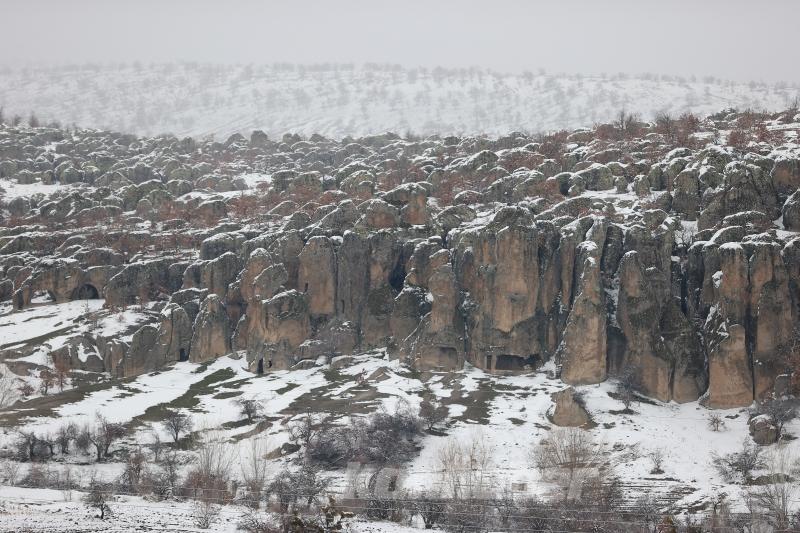 Kilistra Antik Kenti beyaz örtüyle kaplandı