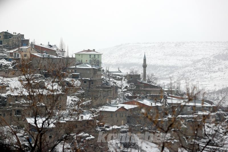 Kilistra Antik Kenti beyaz örtüyle kaplandı