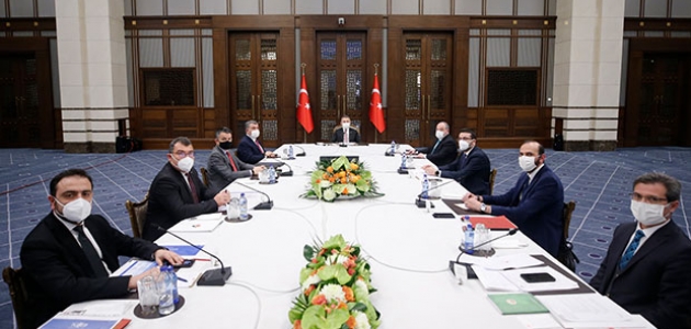 Cumhurbaşkanığı Külliyesi'nde yerli aşı zirvesi