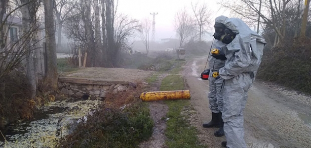 Kimyasal gazdan etkilenen ikisi polis 12 kişi hastaneye kaldırıldı