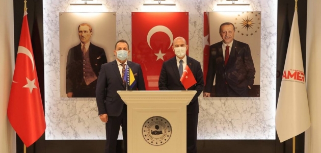 Bakan Soylu, Bosna Hersek Güvenlik Bakanı Cikotic ile görüştü