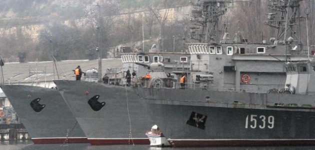 Rusya, Karadeniz’e 15 savaş gemisi gönderdi
