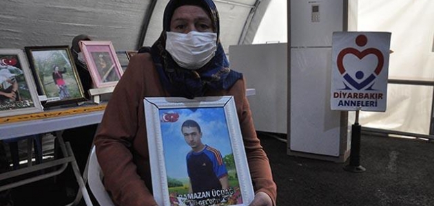 Evlat nöbetindeki anne: Çocuğumu HDP ve PKK’dan istiyorum