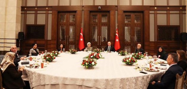 Cumhurbaşkanı Erdoğan, şehit aileleriyle iftarda bir araya geldi