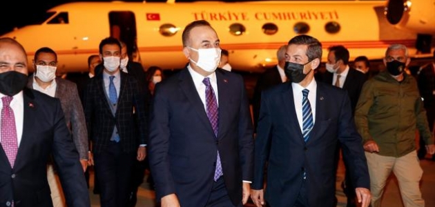 Dışişleri Bakanı Çavuşoğlu KKTC’ye gitti