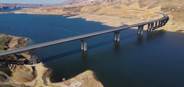 Türkiye'nin en uzun köprülerinden Hasankeyf-2 Köprüsü hizmete alınıyor 