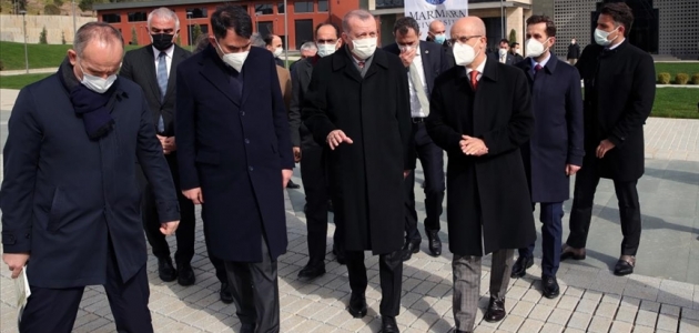 Erdoğan, Marmara Üniversitesi’ndeki Külliye inşaatını inceledi