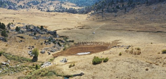 DSİ yaban hayatının su ihtiyacı için sondaj ve gölet yapımına başladı 