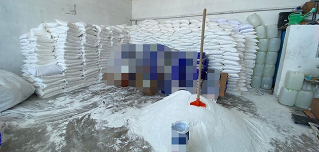 Konya'da 34 bin 185 kilogram sahte toz deterjan ele geçirildi   