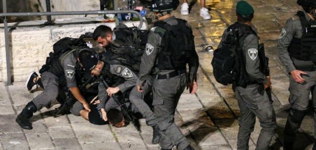 İsrail polisi Doğu Kudüs’te 50’den fazla Filistinliyi gözaltına aldı