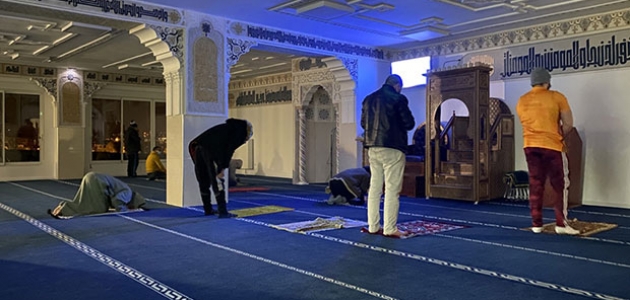  Fransa'da Müslümanlara ait 89 ibadet yeri izleniyor