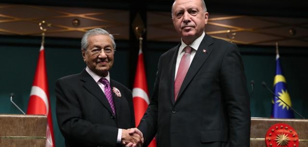 Cumhurbaşkanı Erdoğan, Mahathir Muhammed ile görüştü 